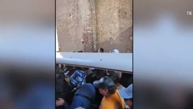 VIDEO Ce s-a întâmplat la un obiectiv turistic din Italia? 8000 de locuitori au devenit furioși